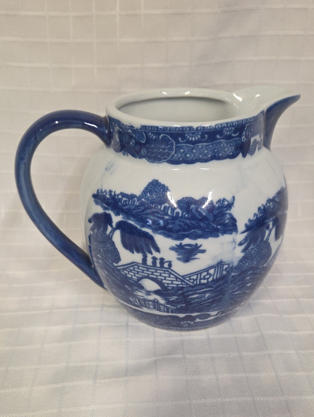 Victoria Ware Willow Pattern - Picture 3 of 5